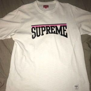 Supreme arch logo tee